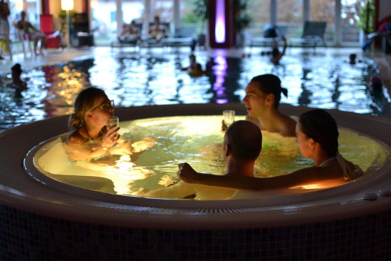 Froejel Resort & Spa ภายนอก รูปภาพ